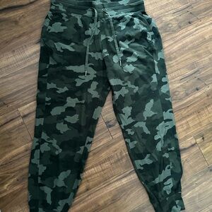 lululemon athletica Green Camo jogger Pants